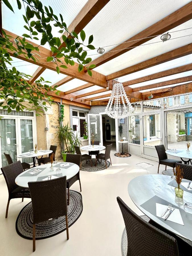 Hotel Les Voyageurs Charols Exterior foto